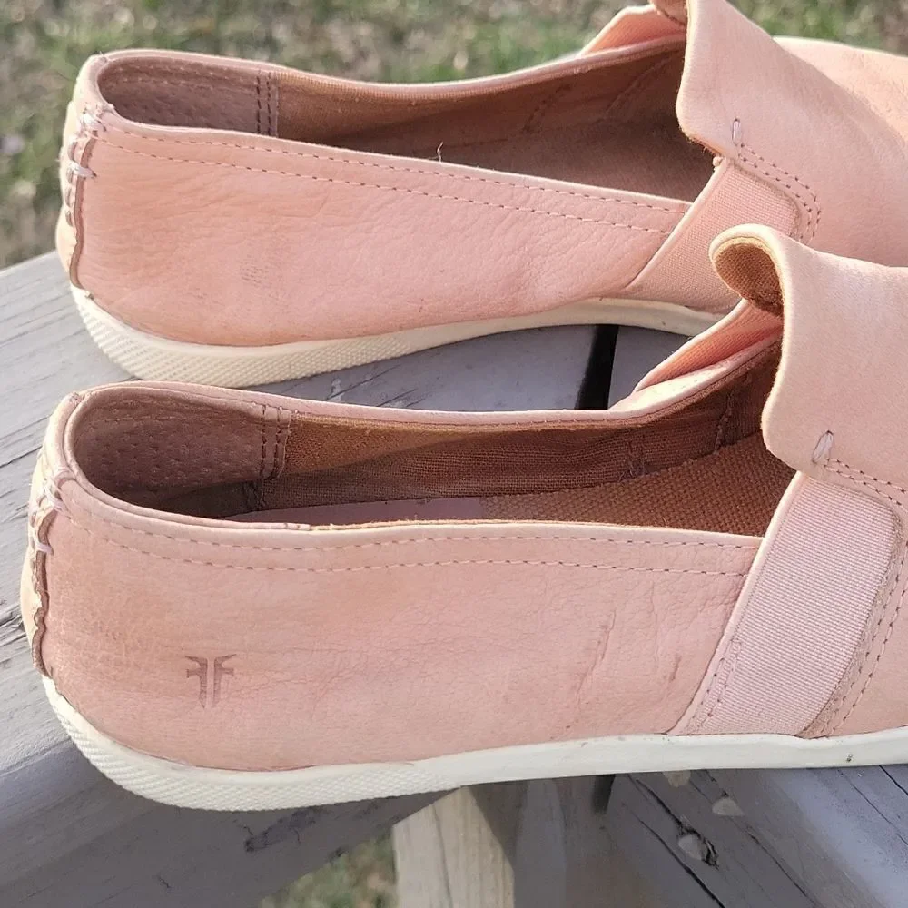 Frye Lisa low-top slip on sneakers size 6